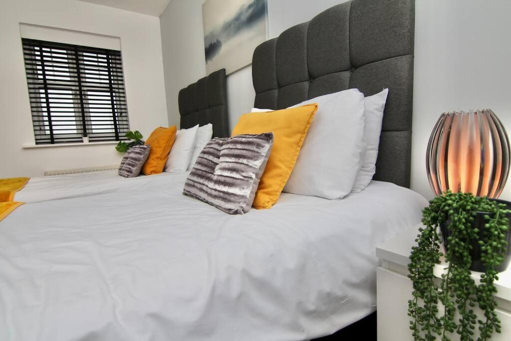 Daimler House - Cosy Home Near Coventry City Centre Exteriör bild