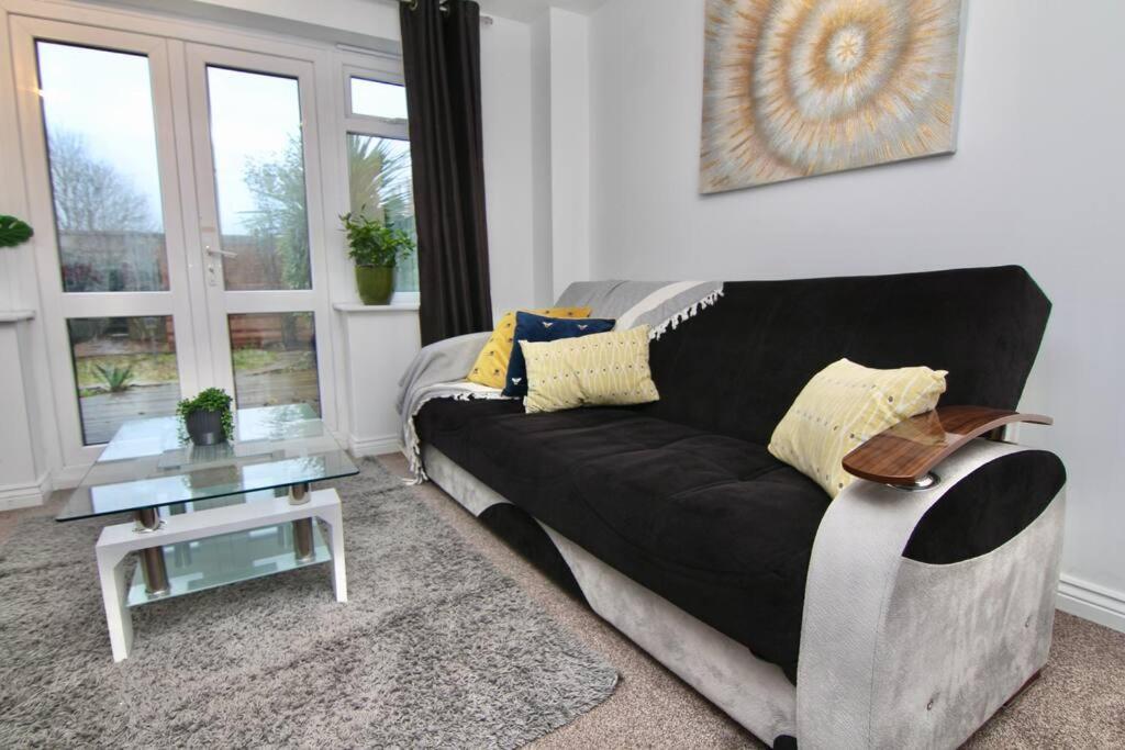 Daimler House - Cosy Home Near Coventry City Centre Exteriör bild